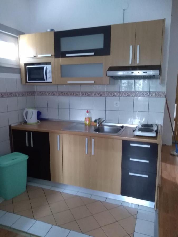 Apartment Busljeta สตารีกราด-ปาเคลนีซา ภายนอก รูปภาพ