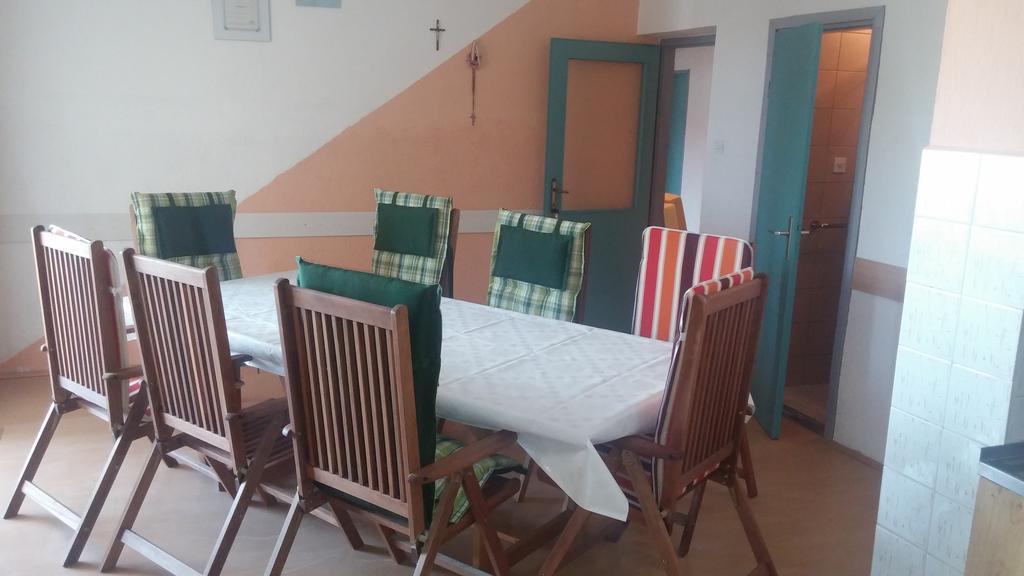 Apartment Busljeta สตารีกราด-ปาเคลนีซา ภายนอก รูปภาพ