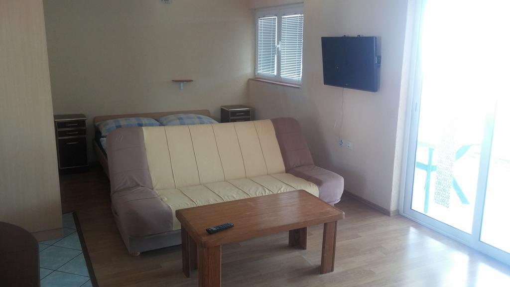 Apartment Busljeta สตารีกราด-ปาเคลนีซา ภายนอก รูปภาพ