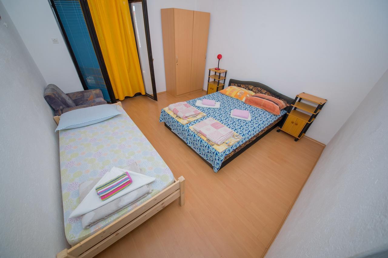 Apartment Busljeta สตารีกราด-ปาเคลนีซา ภายนอก รูปภาพ