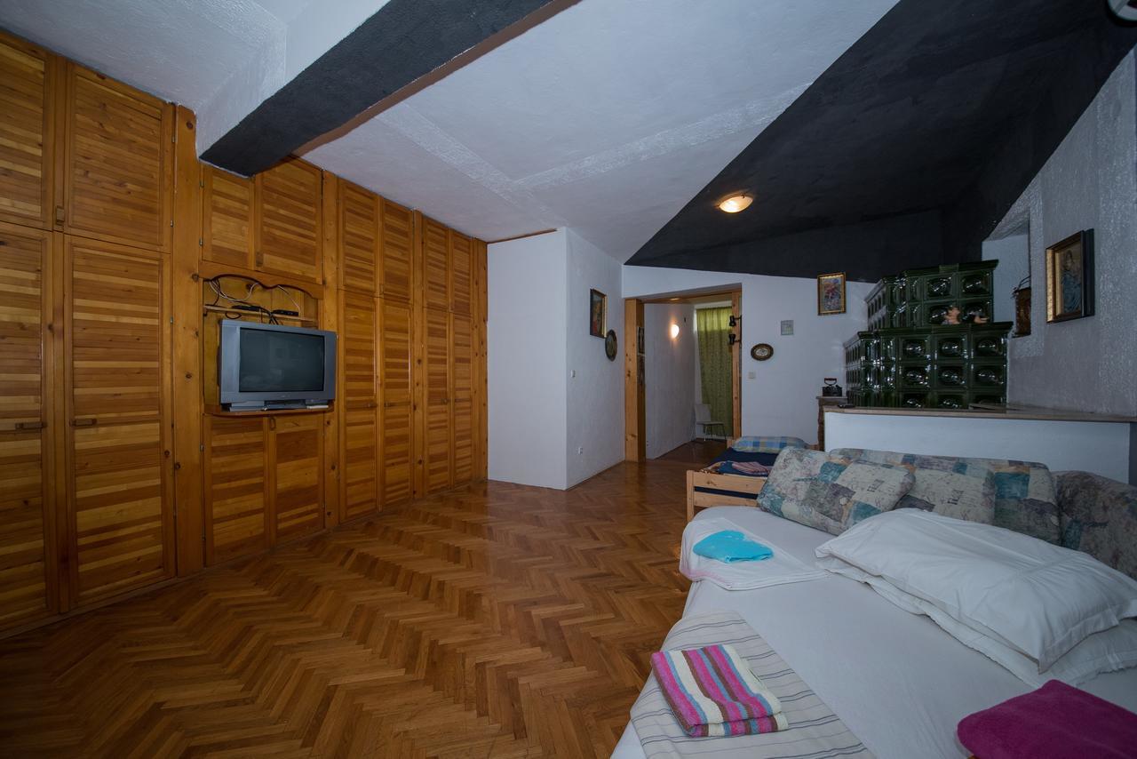 Apartment Busljeta สตารีกราด-ปาเคลนีซา ภายนอก รูปภาพ